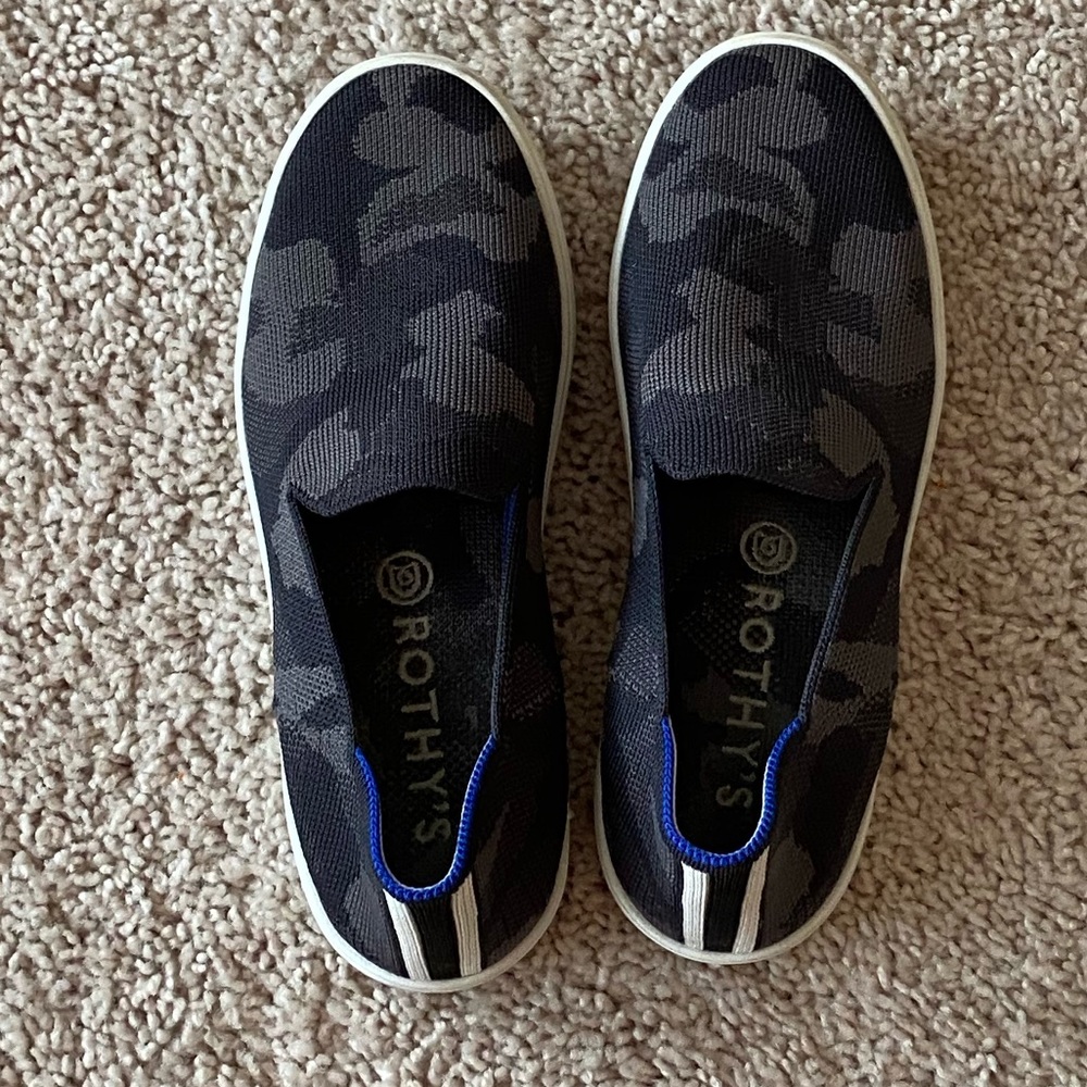 EUC Rothys Sneakers Black Camo
